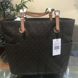 Michael Kors Bag. Brand new with tags.